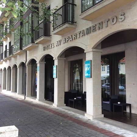 Hotel Av Apartamentos Lobios Ngoại thất bức ảnh